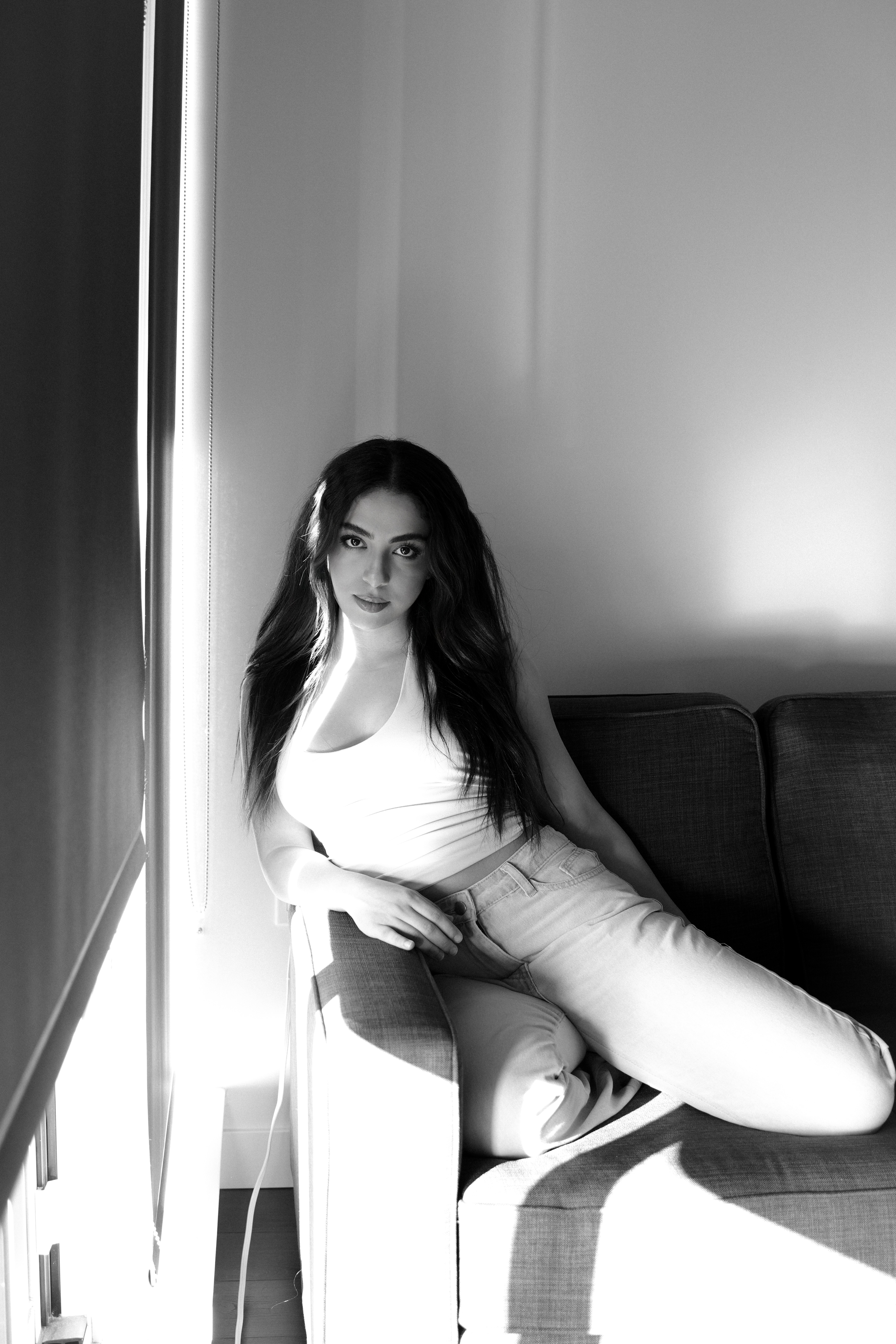 Editorial portrait by Zahra